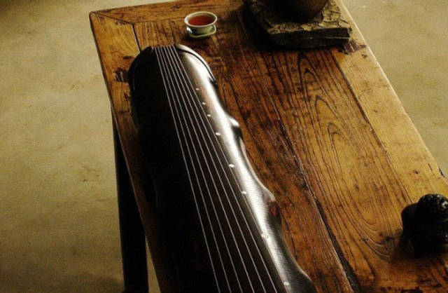 镇江市古琴蕴含的传统文化，一把古琴制备出来要两年的时间